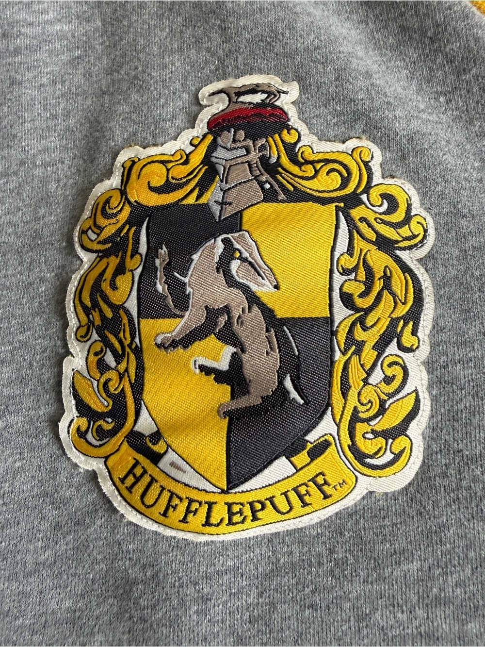 Harry Potter Hufflepuff Womens Medium Sweatshirt - Yellow Gray - Picture 3 of 11